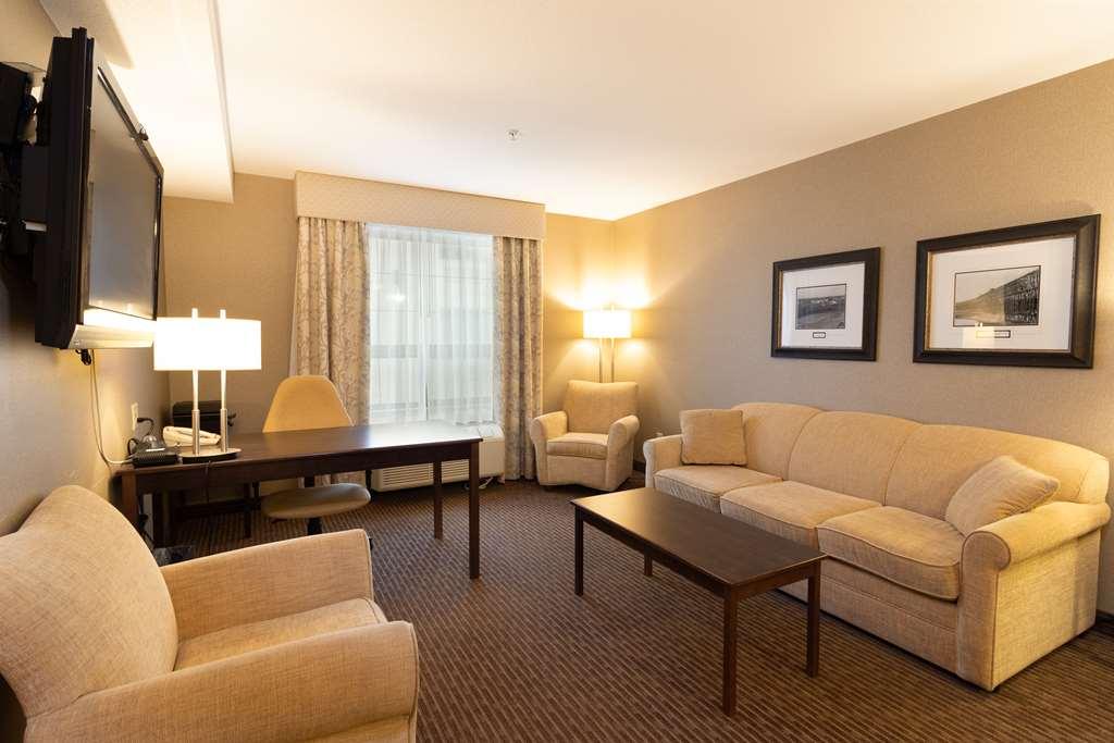 The Kanata Fort Saskatchewan Hotel Room photo